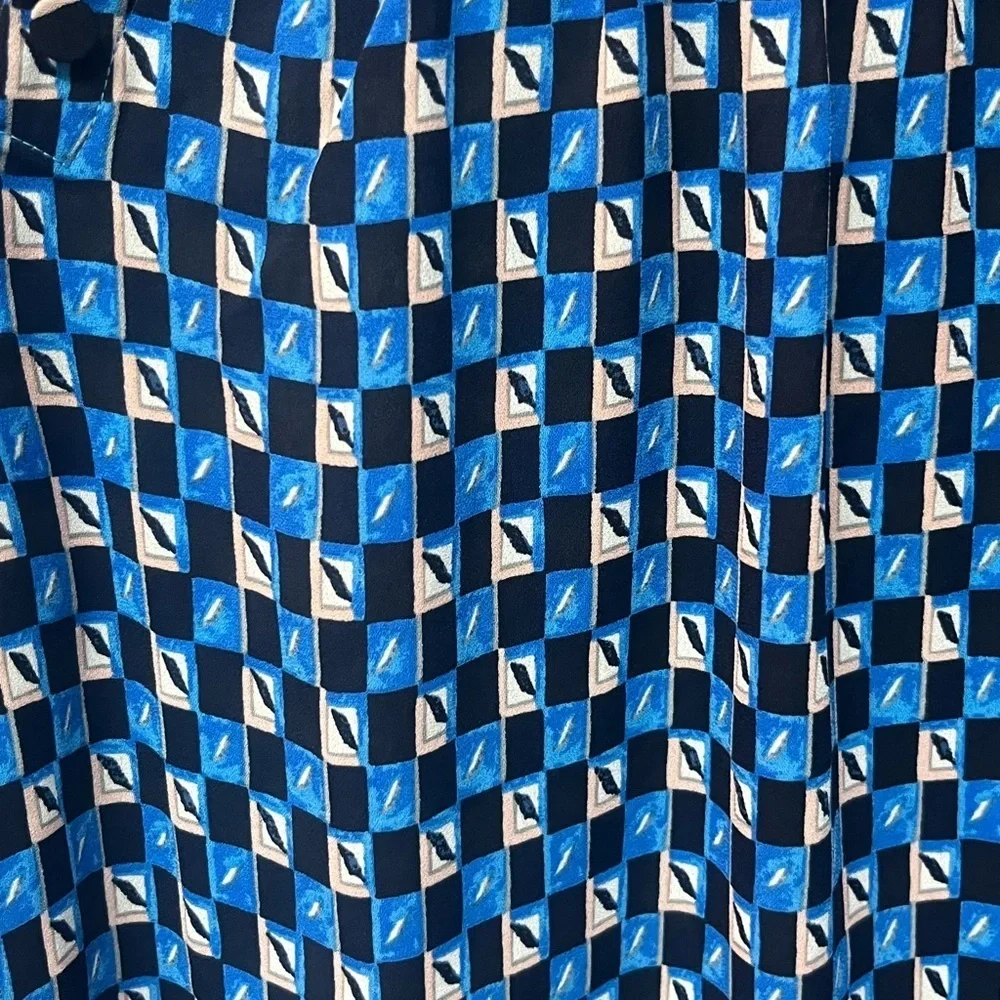 LOFT Blue and Navy Geometric Blouse. Size Small - Picture 2 of 4